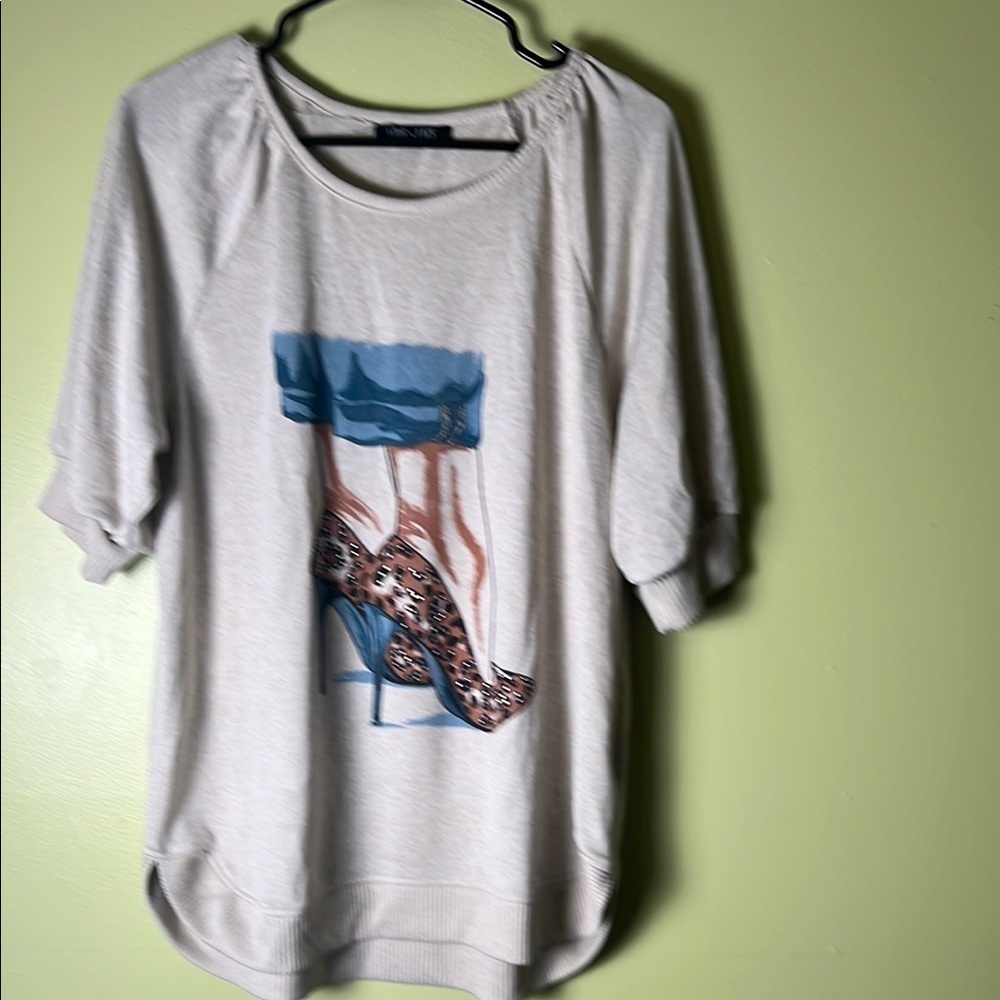 Love+Lace Graphic Design Women's Cream Top with Artistic Print